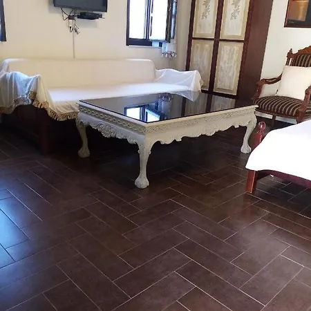 Traditional Apartments Plagiaki Néon Oítilon Extérieur photo