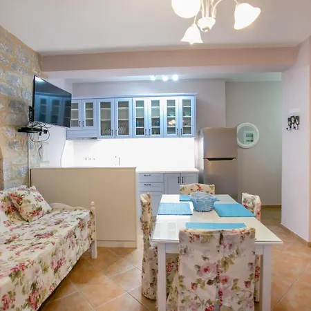 Traditional Apartments Plagiaki Néon Oítilon Extérieur photo