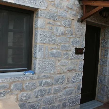 Traditional Apartments Plagiaki Néon Oítilon Extérieur photo